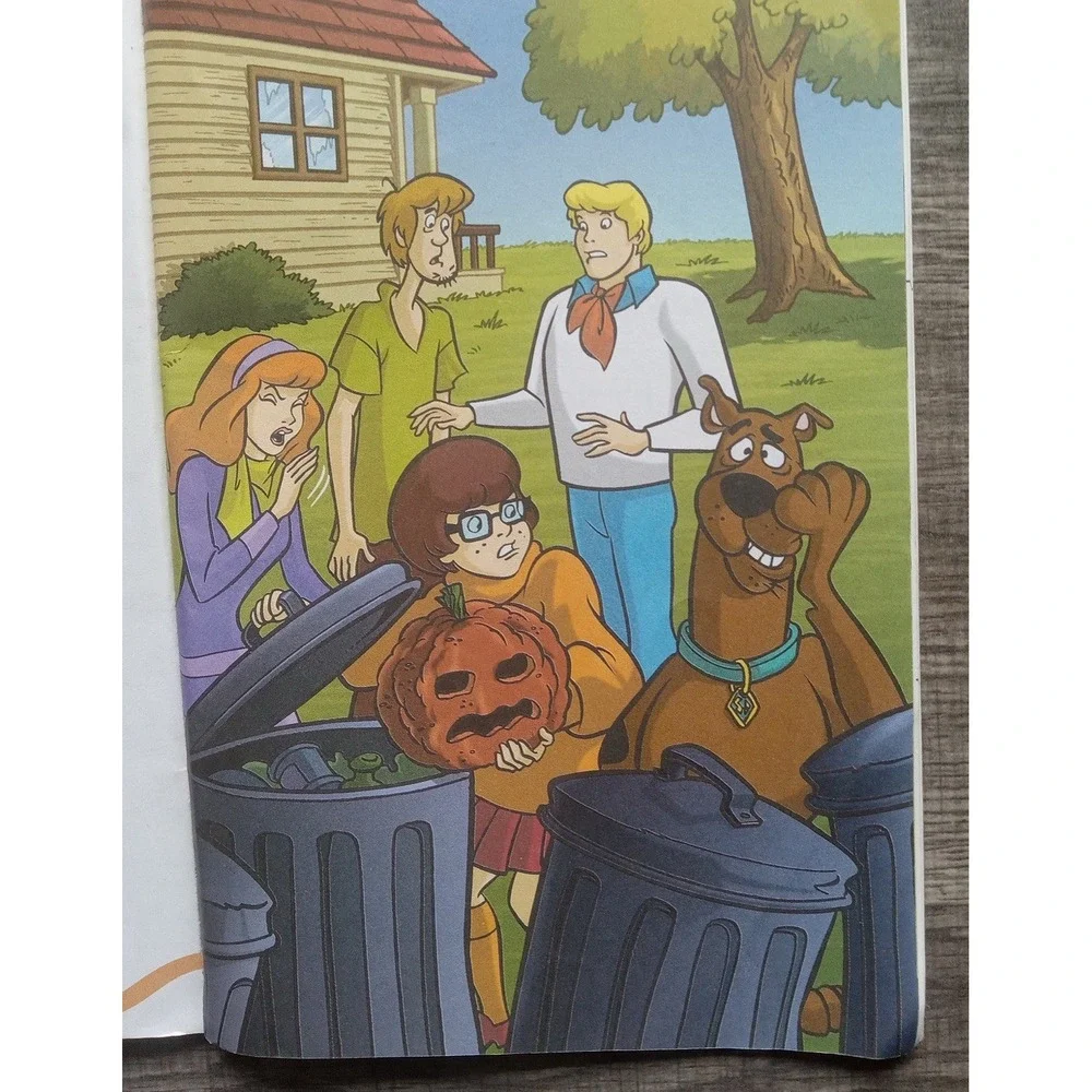 BOOK SCooby Doo Picture Clue Book‎ The HAUNTED PUMPKINS paperback